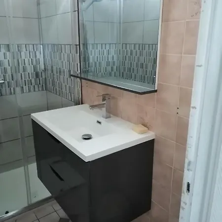 Apartment Beau T3 - 6 Couchages Proche Bord De & Centre Avec Wifi Fibre *