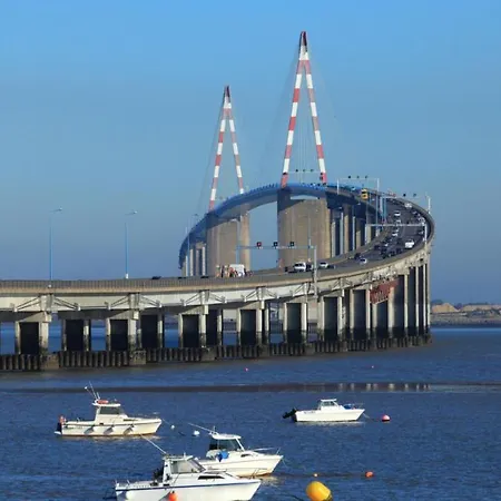 Beau T3 - 6 Couchages Proche Bord De & Centre Avec Wifi Fibre סן נזאר