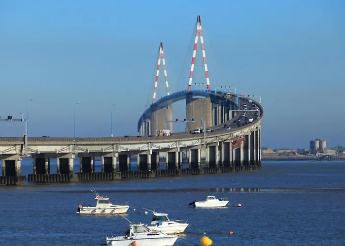 Beau T3 - 6 Couchages Proche Bord De & Centre Avec Wifi Fibre 圣纳泽尔